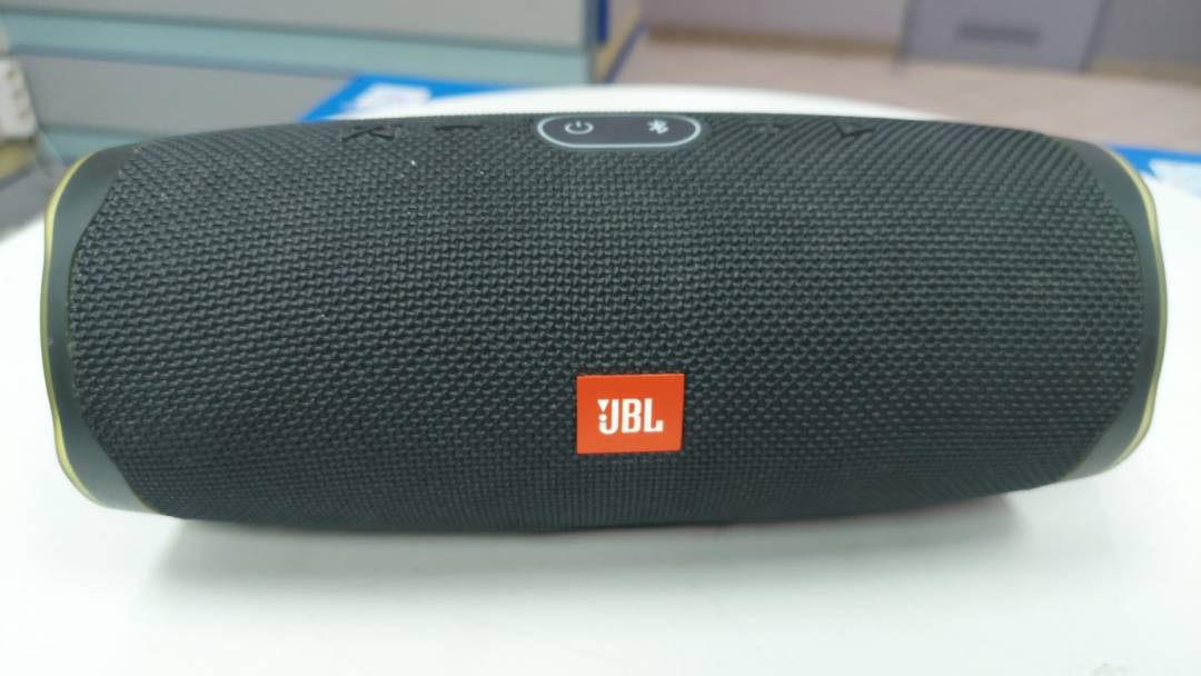 

Jbl charge 4- Б/в. Київ. № 01-200161090