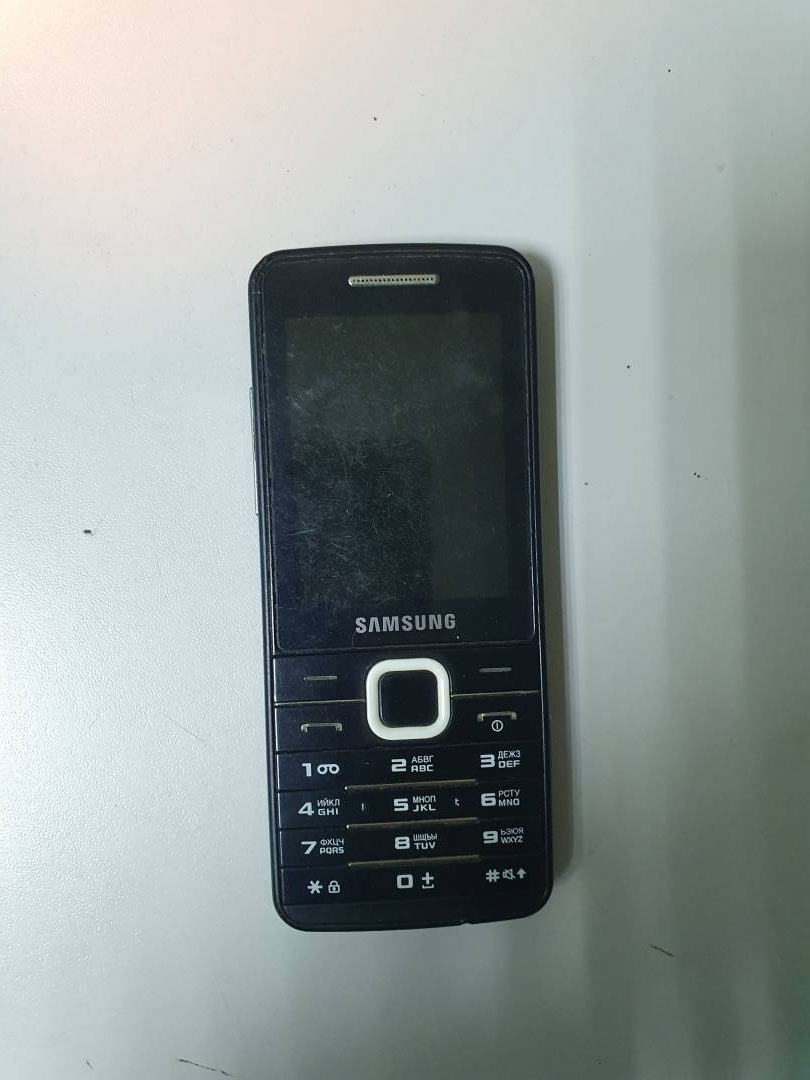 Мобильний телефон Samsung s5610,артикул 01-200121297 :: Техноскарб