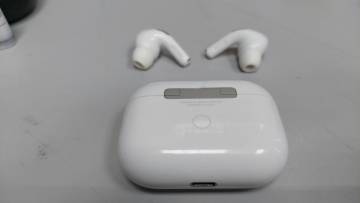 01-200161112: Apple airpods pro