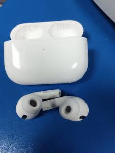 01-200215301: Apple airpods pro