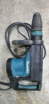 01-200267889: Makita hm1203c