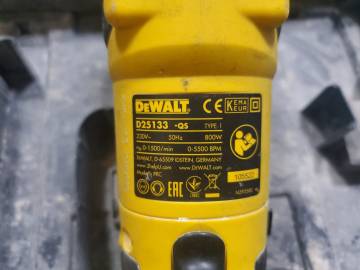 01-200204953: Dewalt d25133k