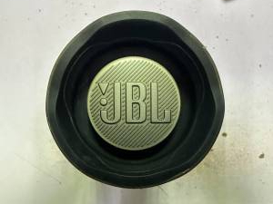 01-200276570: Jbl charge 4