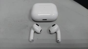 01-200193407: Apple airpods 3rd generation