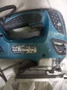 01-200201571: Makita 4350fct