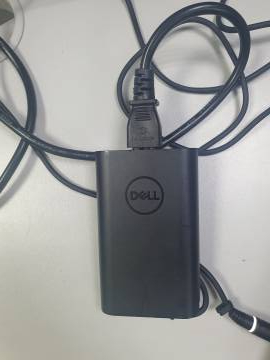 01-200214555: Dell екр. 15,6/core i5 8250u 1,6ghz/ ram8gb/ ssd240gb/video uhd620