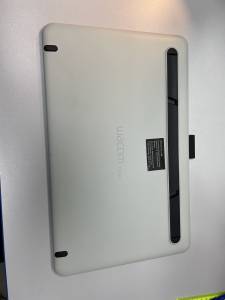 01-200265237: Wacom one 13