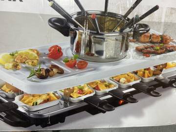 16-000263966: Gourmetmaxx raclette and fondue set