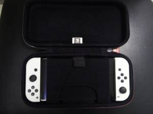 01-200210513: Nintendo switch oled