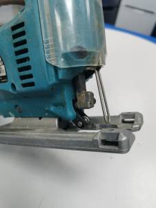 01-200212527: Makita 4329