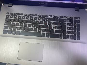 Asus єкр. 17.3 / pentium n5000 1,1ghz/ ram8gb/ ssd240gb/video uhd605