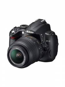 Фотоаппарат цифровой  Nikon d5000 nikon nikkor af-s 18-140mm f/3.5-5.6g ed vr dx