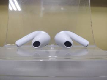 01-200142369: Apple airpods 3rd generation