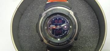 01-200215694: Casio g-303b