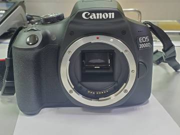 01-200244257: Canon eos 2000d body