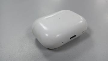 01-200272009: Apple airpods pro 2nd generation