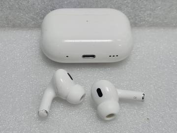 01-200195458: Apple airpods pro 2nd generation