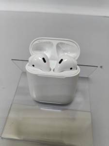 01-200198694: Apple airpods 2nd generation with charging case