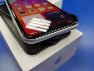 01-200277523: Apple iphone xr 64gb