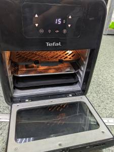 01-200206947: Tefal easy fry oven & grill fw501