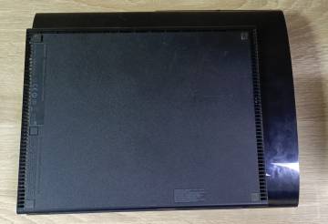 01-200229630: Sony playstation 3 super slim 12gb