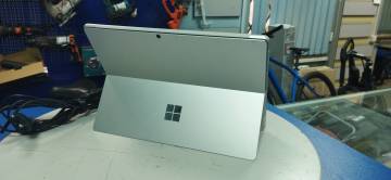 01-200251400: Microsoft surface pro 8 i7 16/256gb