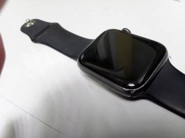 01-200100608: Apple watch series 5 44mm aluminum case