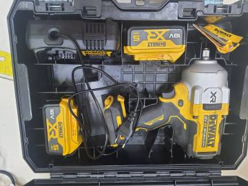 01-200215342: Dewalt dcf961h2t