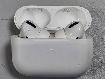 01-200236008: Apple airpods pro