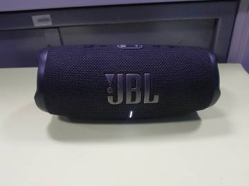 01-200255999: Jbl charge 5