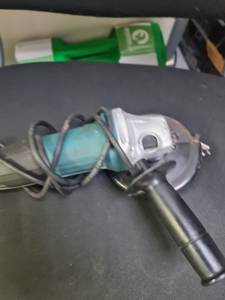 01-200258081: Makita ga5030