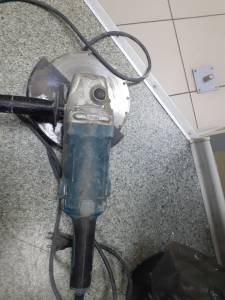 01-200277923: Makita ga9050