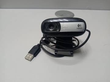 01-200209015: Logitech webcam c170