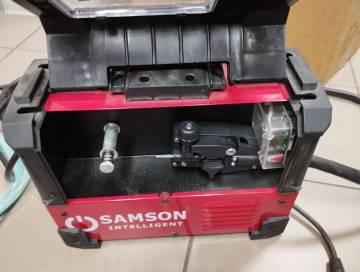 01-200204845: Samson mx200i