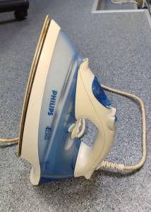 01-200306284: Philips gc3111