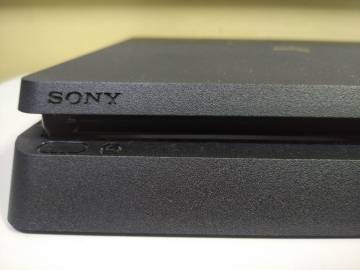 01-200061208: Sony ps 4 slim cuh-2216a 500gb