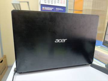 01-200212842: Acer core i5 8265u 1,6ghz/ ram8gb/ ssd256gb/ uhd620/1920x1080