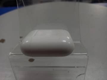 01-200144789: Apple airpods 2nd generation with charging case