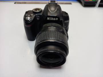 01-200280994: Nikon d3000 kit /af-s nikkor 18-55mm 1:3,5-5,6g vr dx