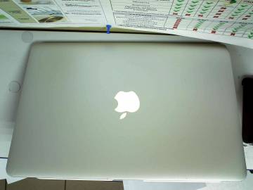 01-200300924: Apple a1369 macbook air 13,3" core i5 1,7ghz/ram4gb/ssd256gb/intel hd graphics 3000