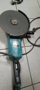 01-200308264: Makita ga9020s