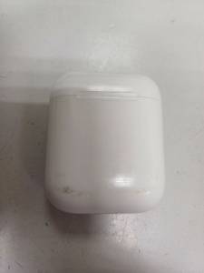 01-200260093: Apple airpods 2nd generation with charging case