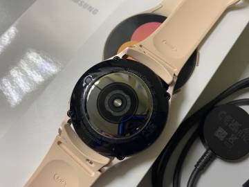 01-200061027: Samsung galaxy watch 5 40mm lte iconic gold sm-r905fzda