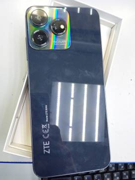 01-200215793: Zte blade v50 design 8/256gb