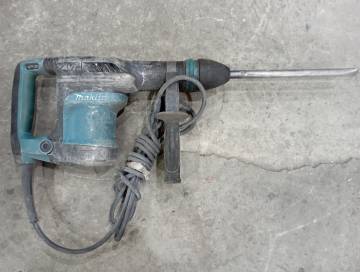 01-200227107: Makita hm0871c