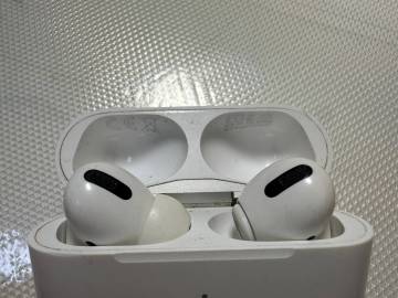 01-200257938: Apple airpods pro