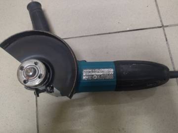 01-200279234: Makita ga5030