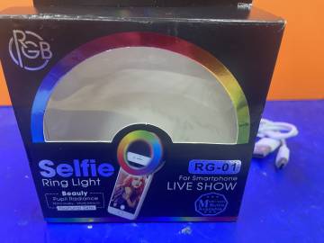 16-000216695: Selfie ring light rg 01