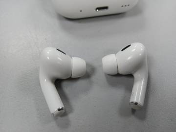 01-200196031: Apple airpods pro 2nd generation