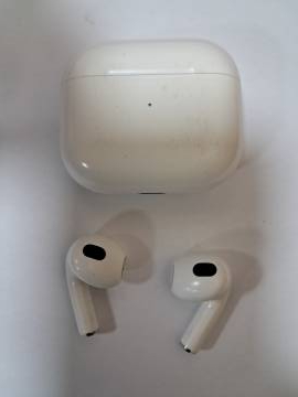 01-200200321: Apple airpods 3rd generation